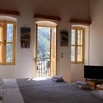 Panoramic View House *