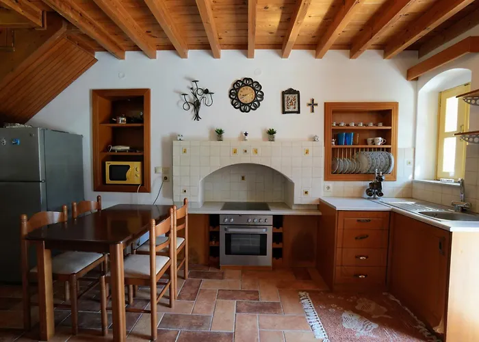 Panoramic View House