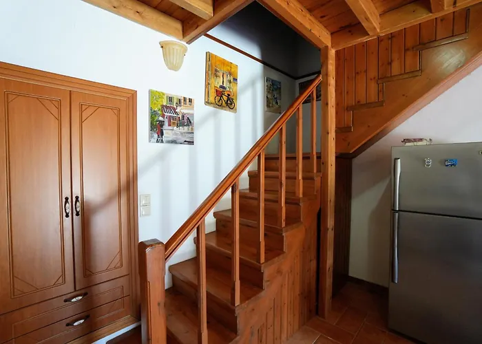 Panoramic View House *