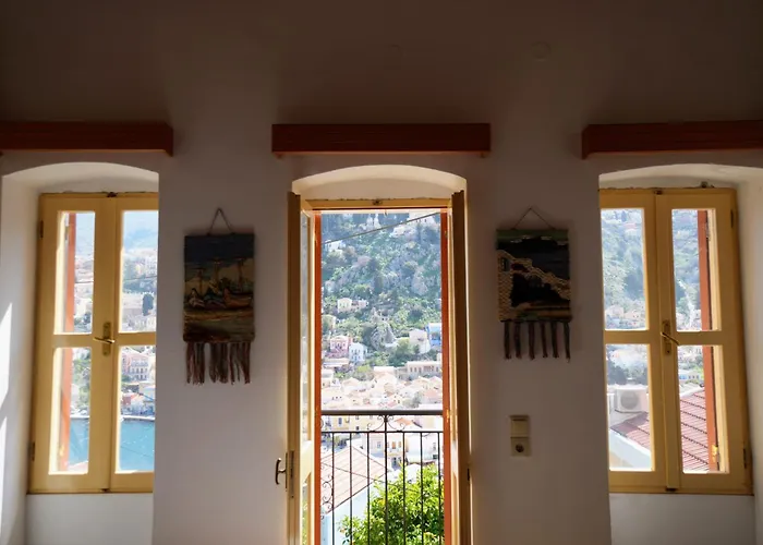 Panoramic View House Casa vacanze Sými