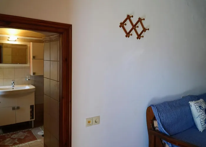 Panoramic View House