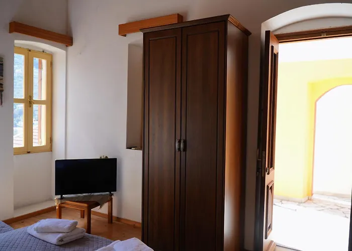 Panoramic View House *